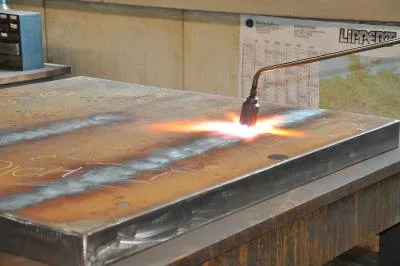 Flame-straightening